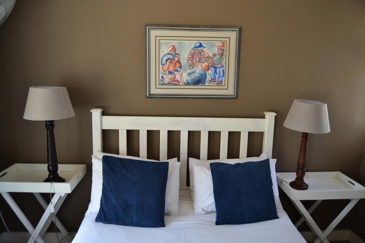 Chartwell Manor Bagian luar foto