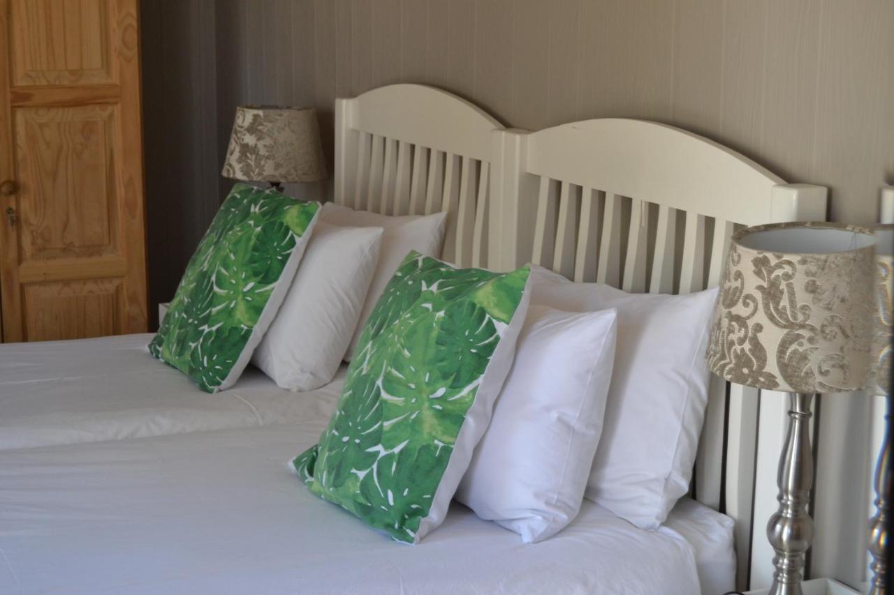 Chartwell Manor Bagian luar foto