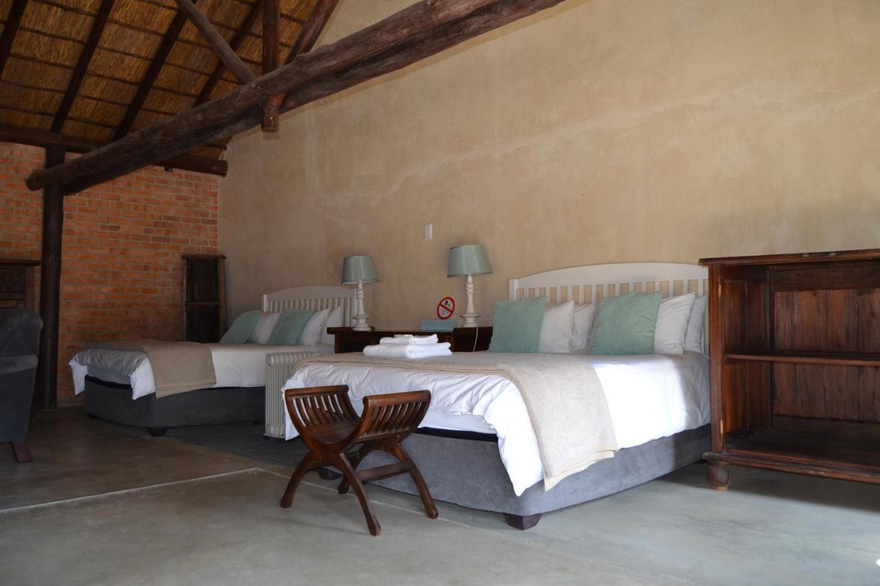 Chartwell Manor Bagian luar foto