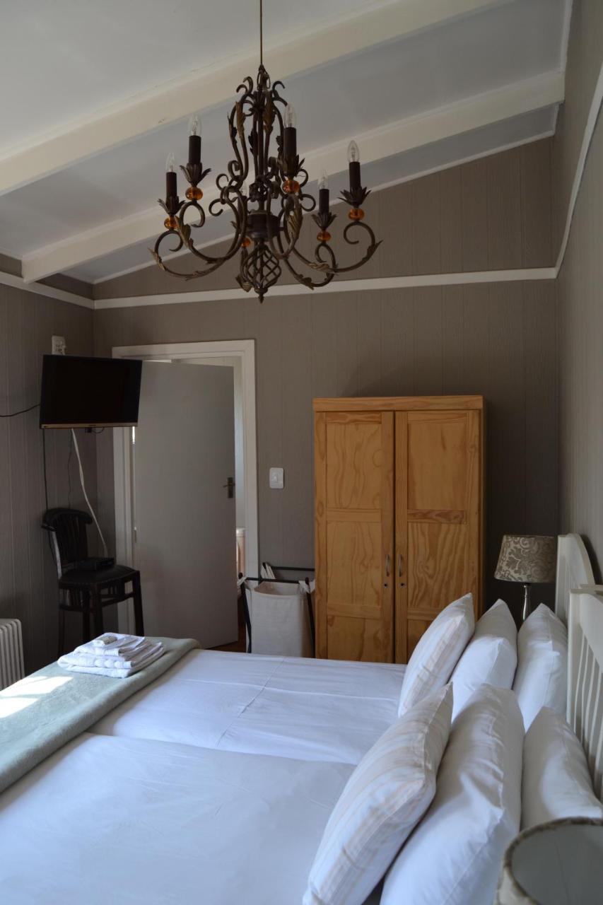 Chartwell Manor Bagian luar foto