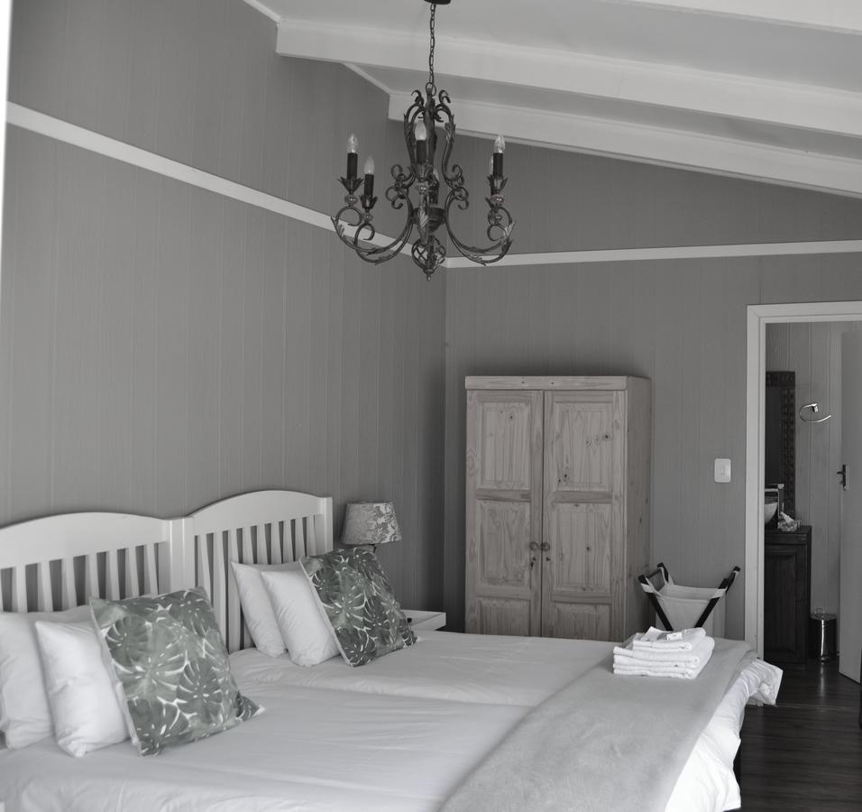 Chartwell Manor Bagian luar foto